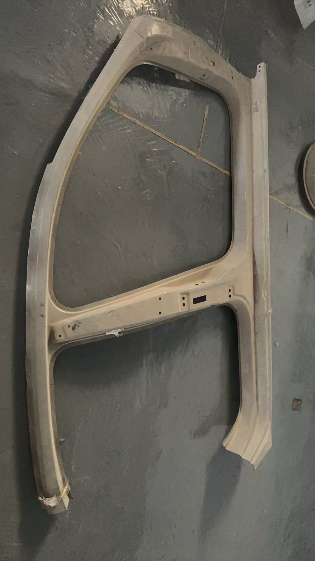 桑塔纳右前侧围