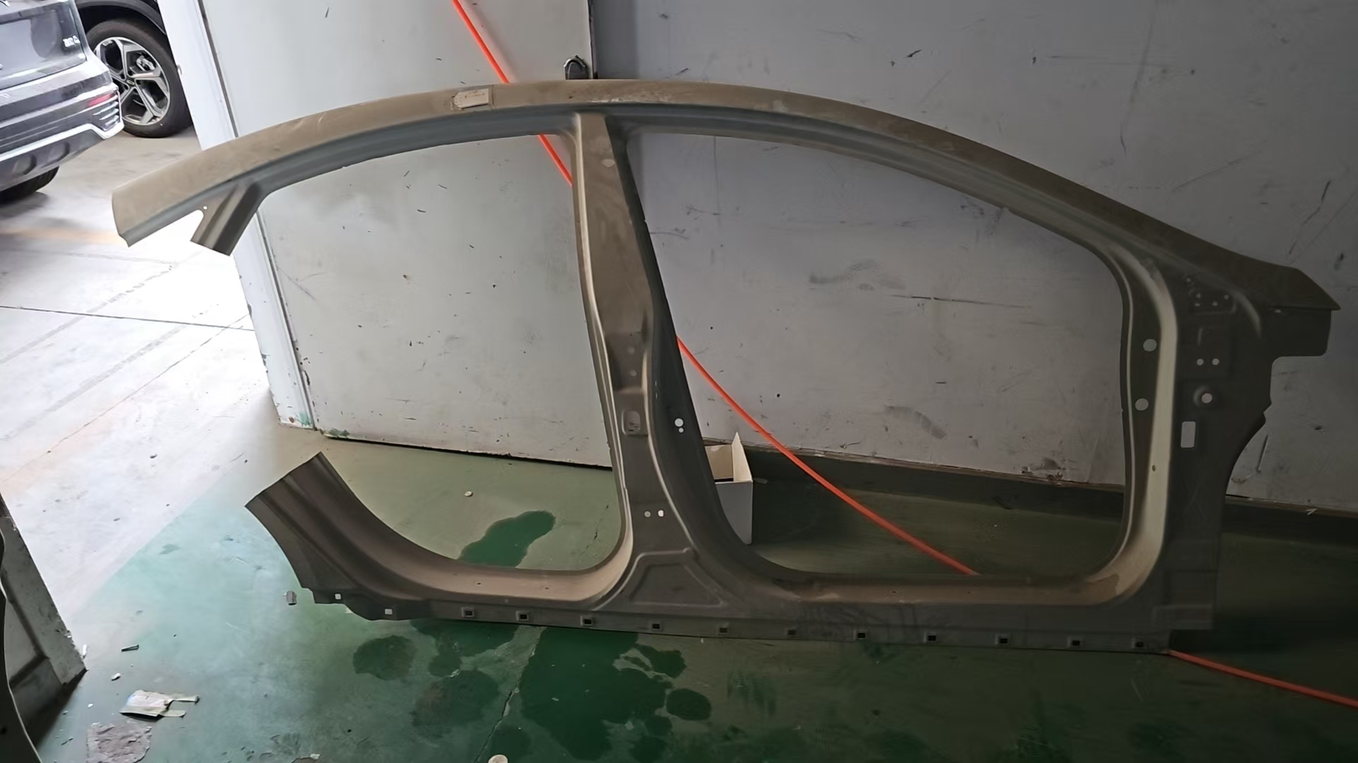 迈锐宝右前侧围