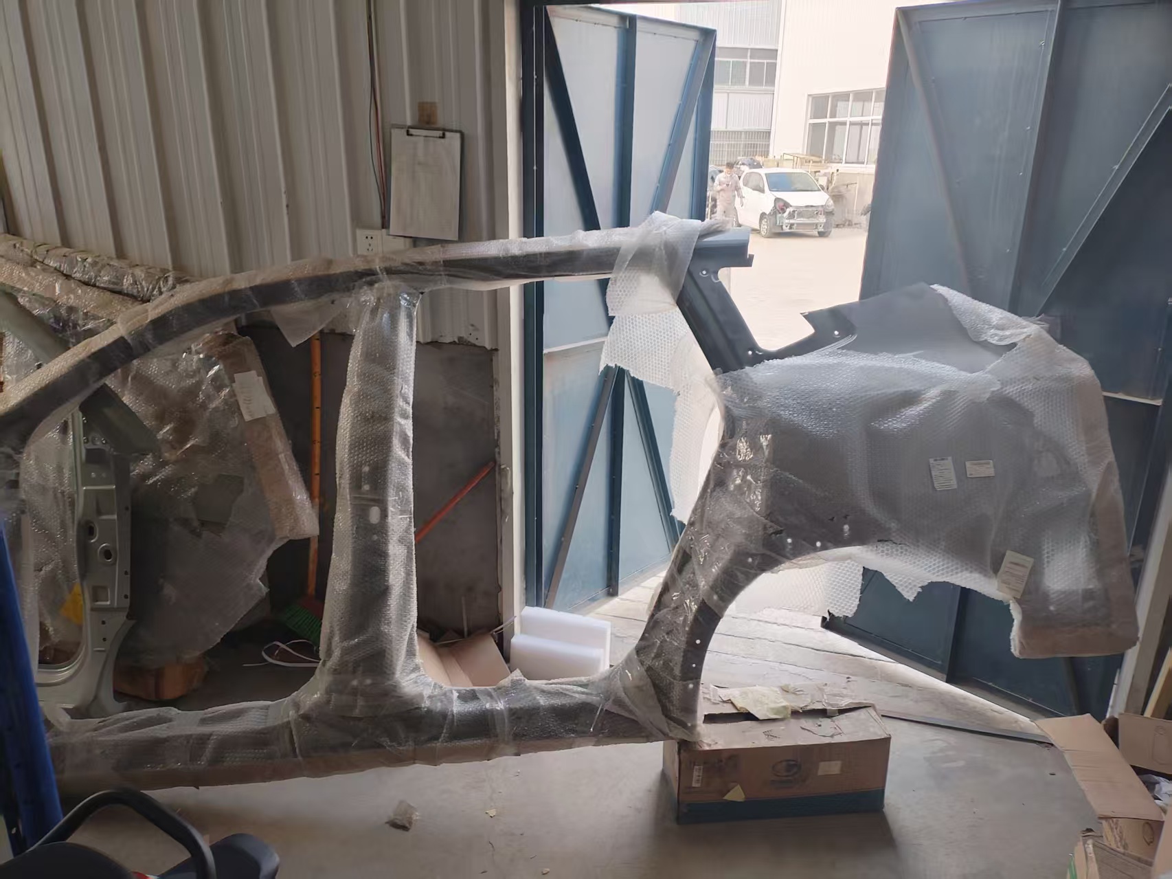 五菱星辰左侧围外板	