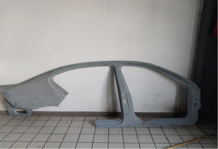 迈腾B8左侧围无后边梁