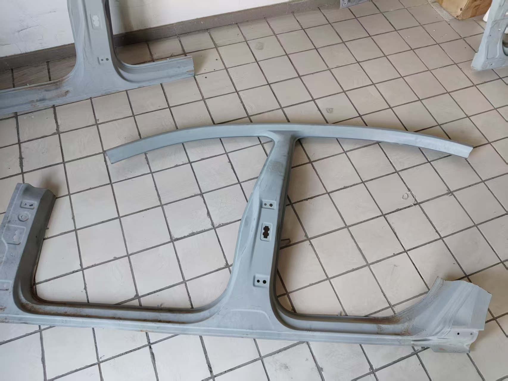 迈腾B8左侧围无前上边梁和后叶子板